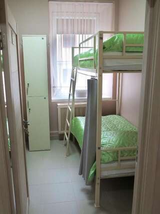 Хостелы Hostel Sarmatia Гродно Кровать в общем 6-местном номере для женщин-4