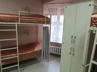Хостелы Hostel Sarmatia Гродно Кровать в общем номере для мужчин и женщин с 10 кроватями-2
